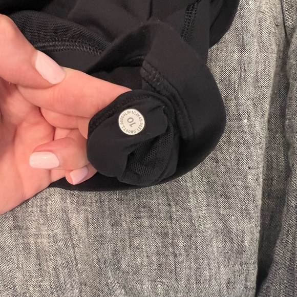 Lululemon top - Picture 2 of 4